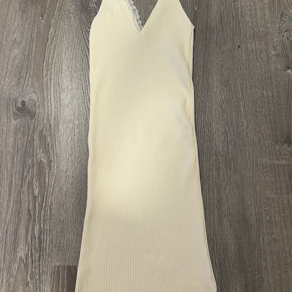 Stretchy Cream lace Knit Dress - Picture 2 of 2
